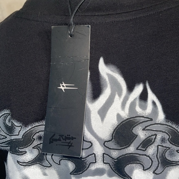 Loiter Black Graphic T-Shirt with White Design NWT - Picture 4 of 7